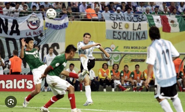 Pha 'nã đại bác' của Maxi Rodriguez khiến những ai xem hết cả World Cup 2006 đều ấn tượng